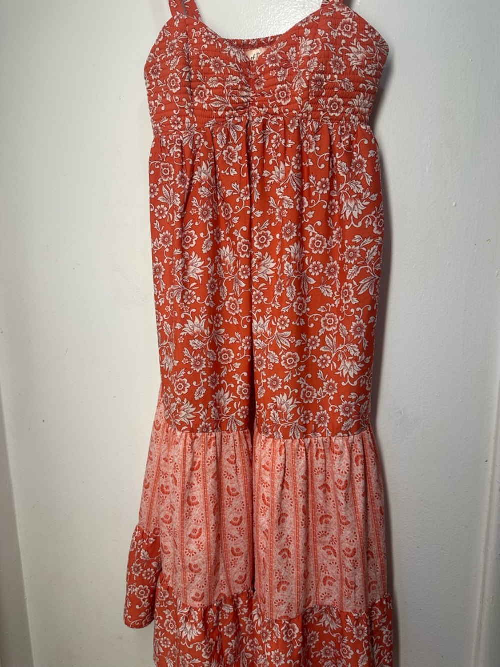 Red & White Floral Tiered Maxi Sundress - Picture 8 of 10